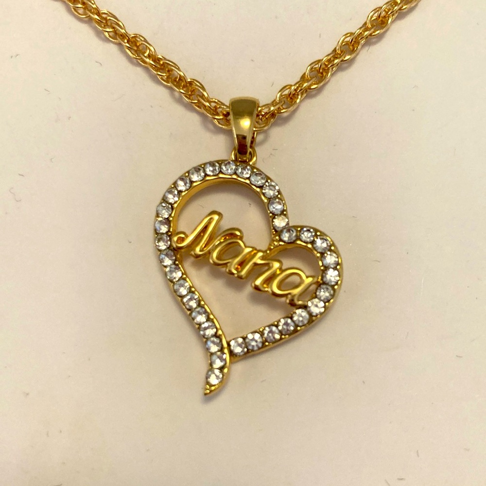 ‘Nana’ heart necklace